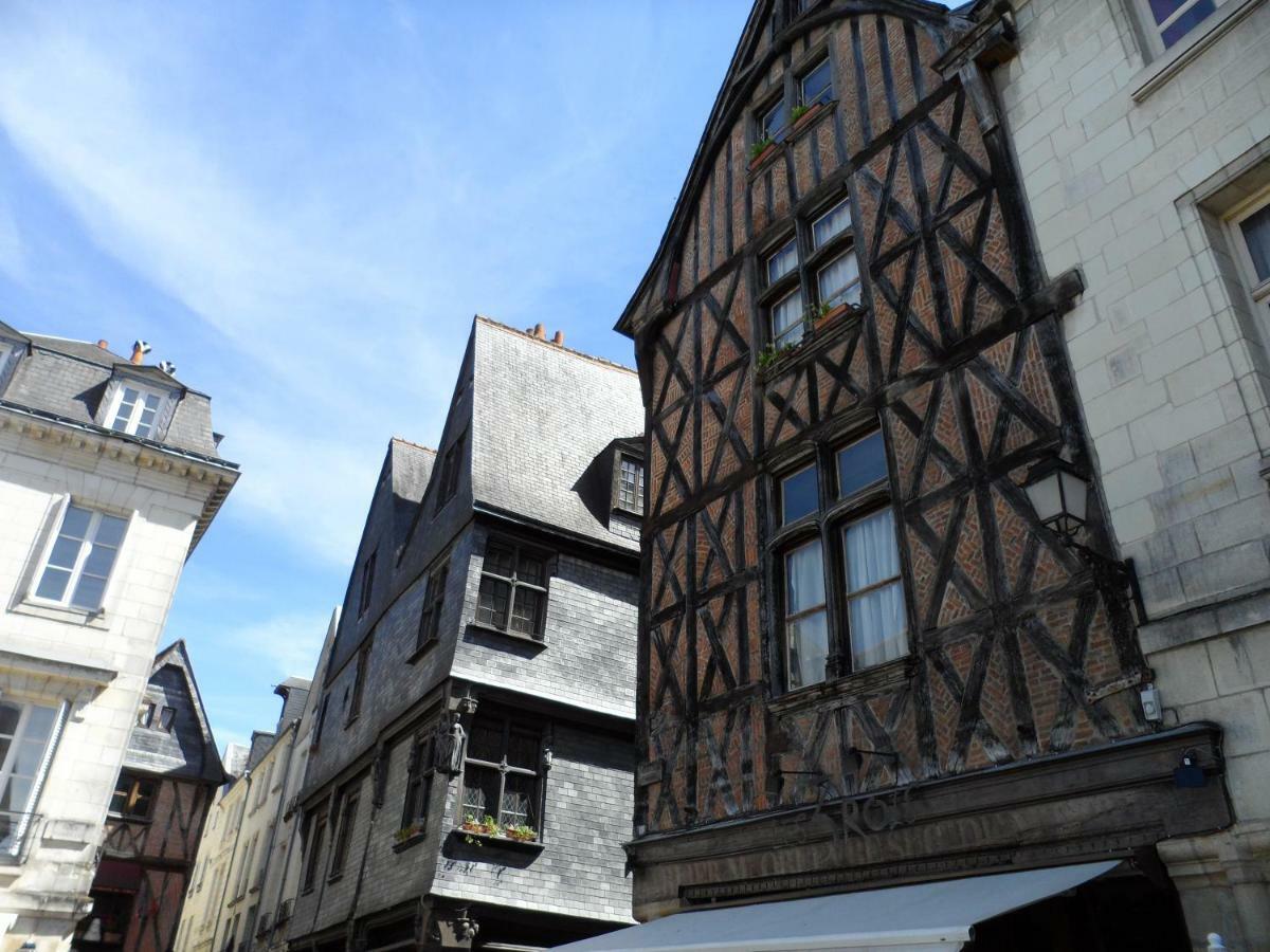 Gite De La Tour De Guise 1 Tours Dış mekan fotoğraf